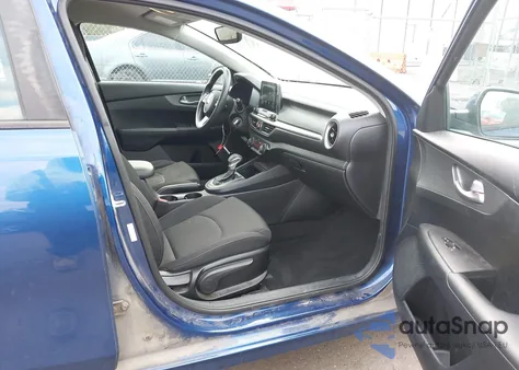 2019 Kia Forte Lxs z USA, uszkodzony, nr VIN 3KPF24AD9KE050953